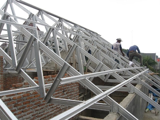 Cara Pasang Baja Ringan Atap Miring